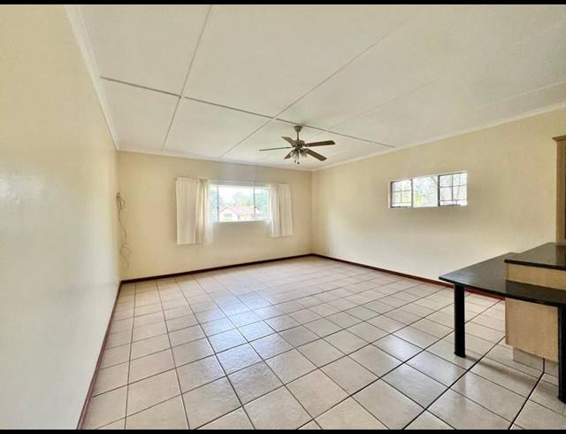 3 BEDROOM TOWNHOUSE FOR SALE IN SCOTTSVILLE